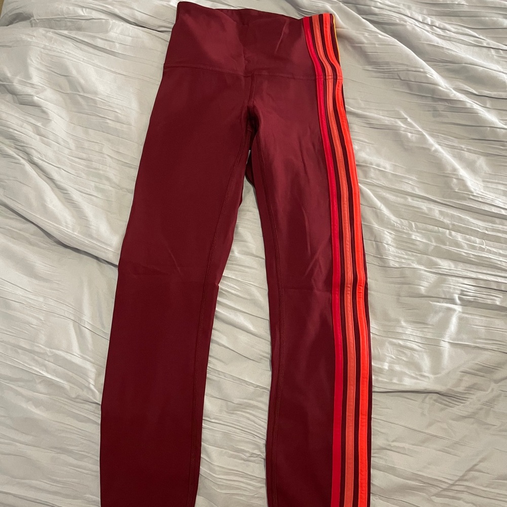 Lululemon single side striped pant